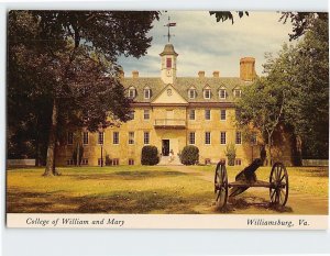 Postcard Wren Building, College of William and Mary, Williamsburg, Virginia