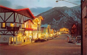 Leavenworth Washington Bavarian Village during christmas time vintage pc DD6997