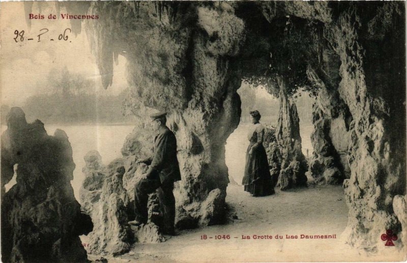 CPA PARIS 12e Bois de Vincennes. La Grotte du Lac Daumesnil F. Fleury (573454)