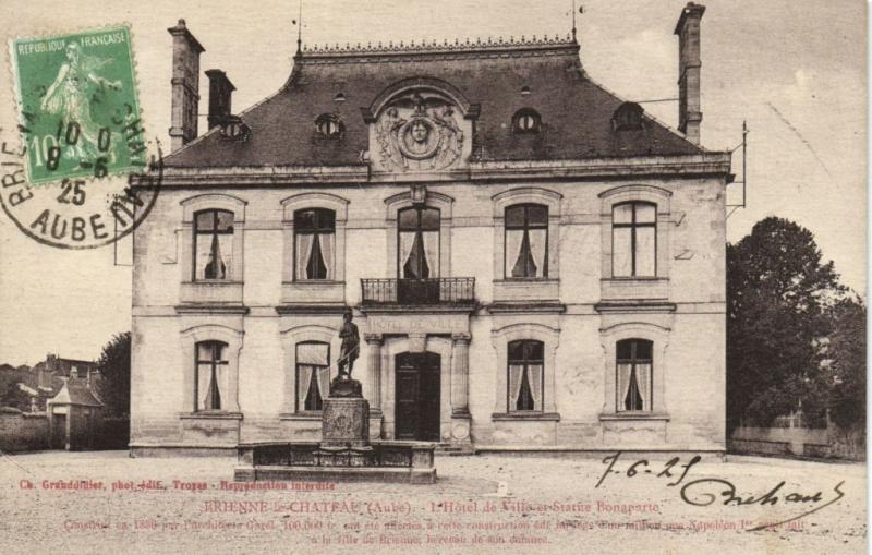 CPA BRIENNE-le-CHATEAU l'Hotel de Ville Aube (101008)