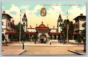 St. Augustine  Florida  Entrance to Ponce de leon  Postcard