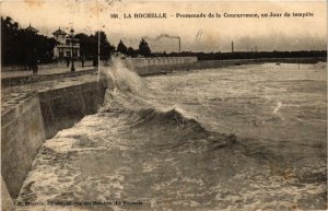 CPA La ROCHELLE Promenade de la Concurrence un Jour de Tempete (666747)