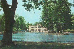 Romania carte postala cu barca pe lac aspect din parc Cluj-Napoca