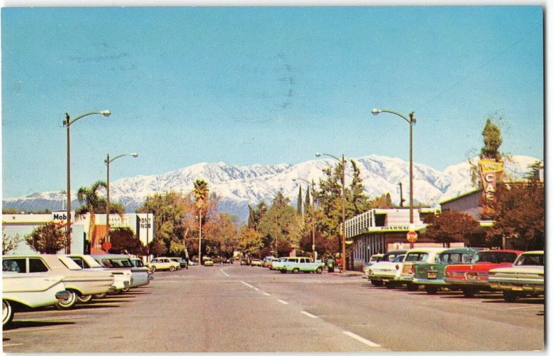 Street Scene CLAREMONT, CA Yale Ave Los Angeles Co 1965 Cars Vintage Postcard