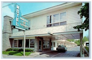 Danville Kentucky KY Postcard Danville Terrace Motel Building Exterior View 1960