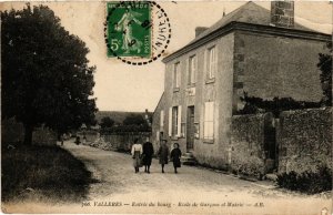 CPA Valleres - Entrée du bourg École de Garcons et Mairie (253471)
