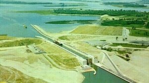 Postcard Aerial View of Eisenhower Lock in Massena, NY.            Q7