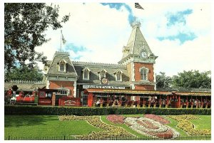 Mickey in Flowers Floral Portrait Main Street Station Disneyland Postcard 1980s