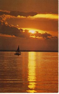 Cape Cod, Massachusetts/MA, Spectacular Sunrise Over Water, Sailboat