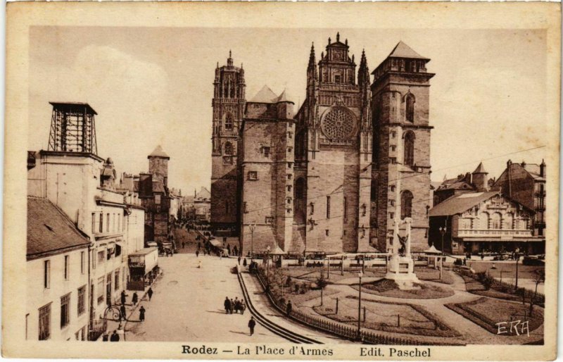 CPA RODEZ - La Place d'Armes (109515)