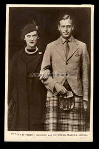 r4428 - Prince George & Princess Marina in Scotland - postcard