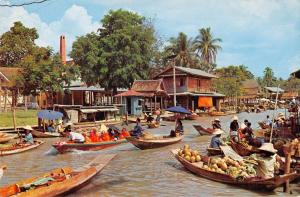 BT12127 Floating market near Bangkok        Thailand