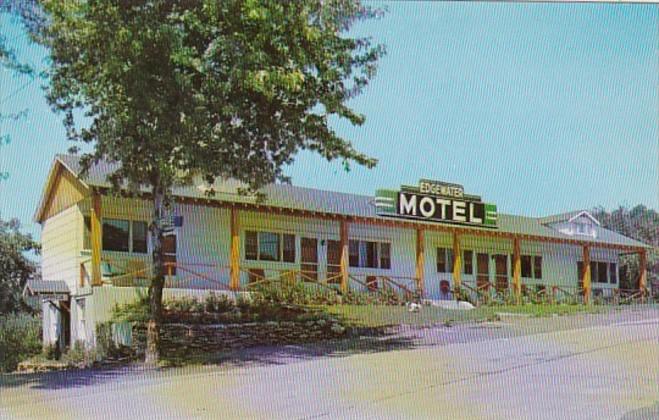 New York Catskill Edgewater Deluxe Motel