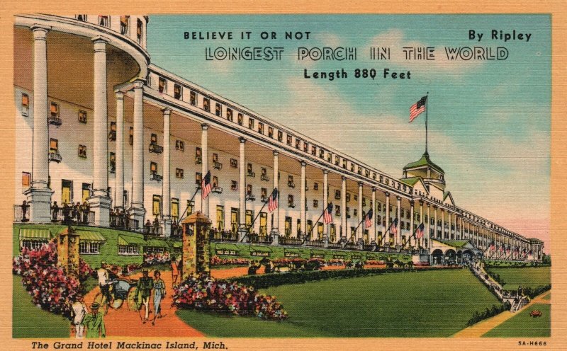 Vintage Postcard The Grand Hotel Longest Porch Landmark Mackinac Island Michigan