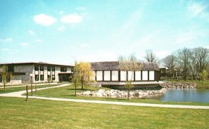 Vintage Postcard View of Roger Williams College Bristol Rhode Island R.I.