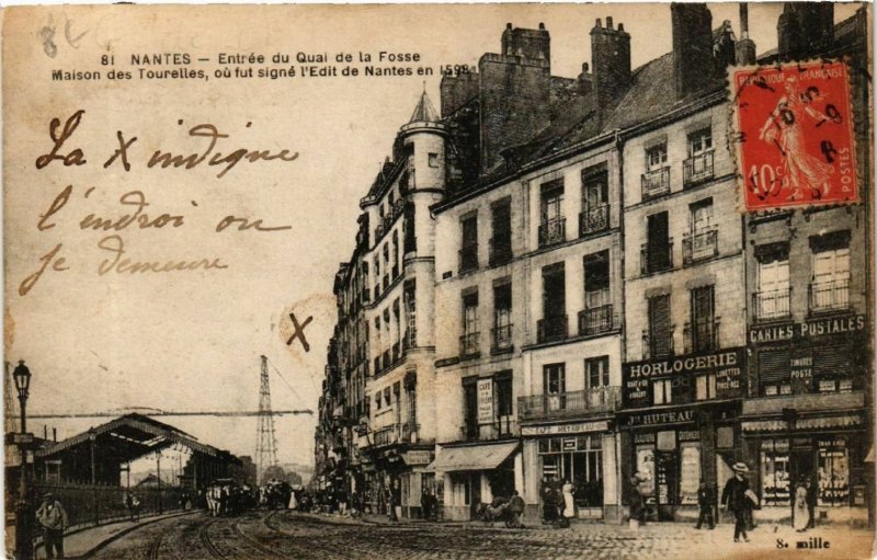 CPA NANTES - Entrée du Quai de la Fosse-Maison des Tourailes ou fut (587308)