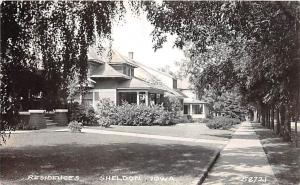 SHELDON IOWA RESIDENCES POSTCARD 1940s