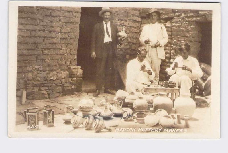 RPPC REAL PHOTO POSTCARD FOREIGN MEXICO POTTERY MAKERS PAINTING DESIGNS ON PIECE