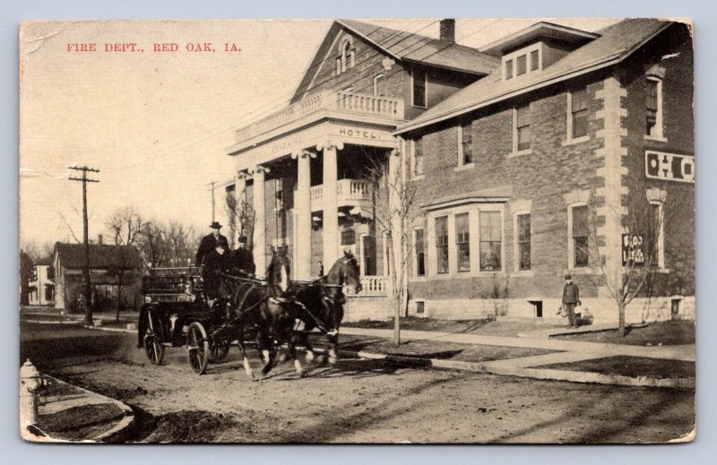 J90/ Red Oak Iowa Postcard c1910 Fire Department Wagon Firemen 589