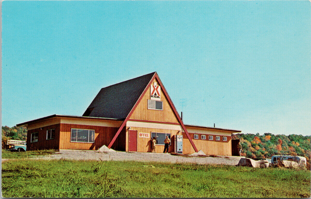 The Old Barn - Renfro Valley, KY  United States - Kentucky - Other,  Postcard / HipPostcard