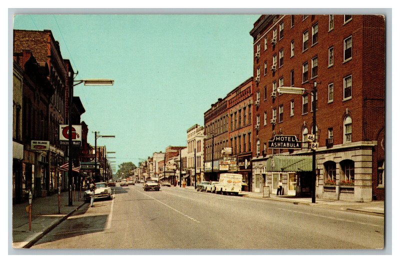 Postcard OH Ashtabula Ohio Main Avenue Looking North Vintage Standard View Card 