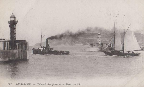 Le Havre Entree de Jetees Ship Steamer Old Antique France French Postcard