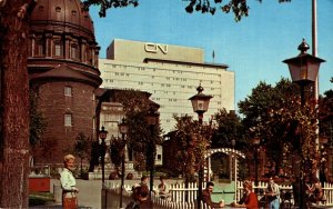 Canada Montreal Quebec Dominion Square Restaurant La Guinguette Postcard 08.68