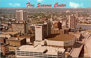 Iowa, Cedar Rapids - Five Seasons Center - [IA-062]