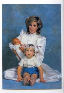 er0110 -  Prince Henry in Mother Diana's Arms with Prince William - postcard