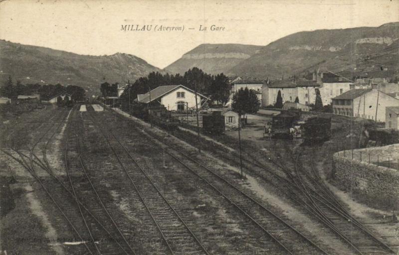 CPA MILLAU La Gare (173830)