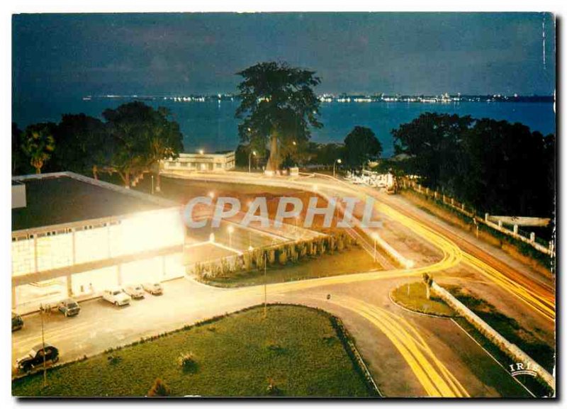 Postcard Modern Congo Brazzaville the pier and the Hotel Cosmos Night view