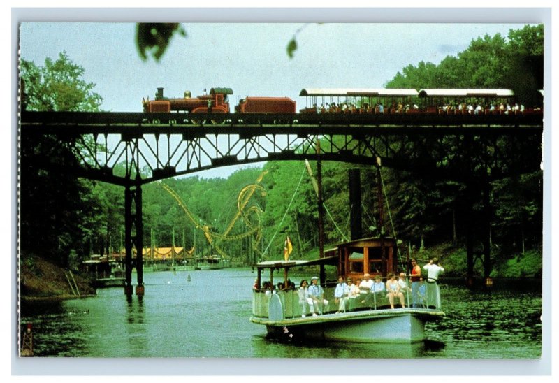 Vintage Busch Gardens Williamsburg, VA. Postcard P132E