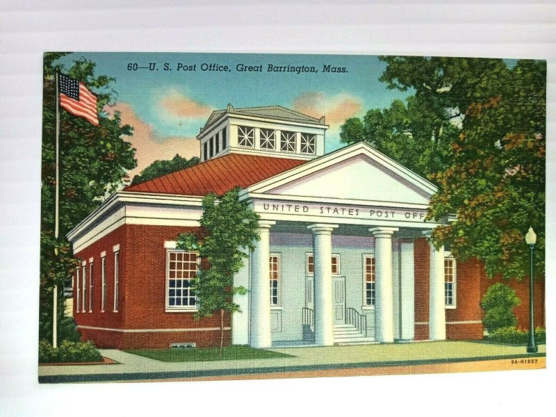 Vintage Postcard 1930's U.S. Post Office Great Barrington MA