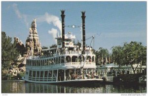 Gatherin' Steam, Frontierland's own sternwheeler, the Mark Twain, Disneylan...