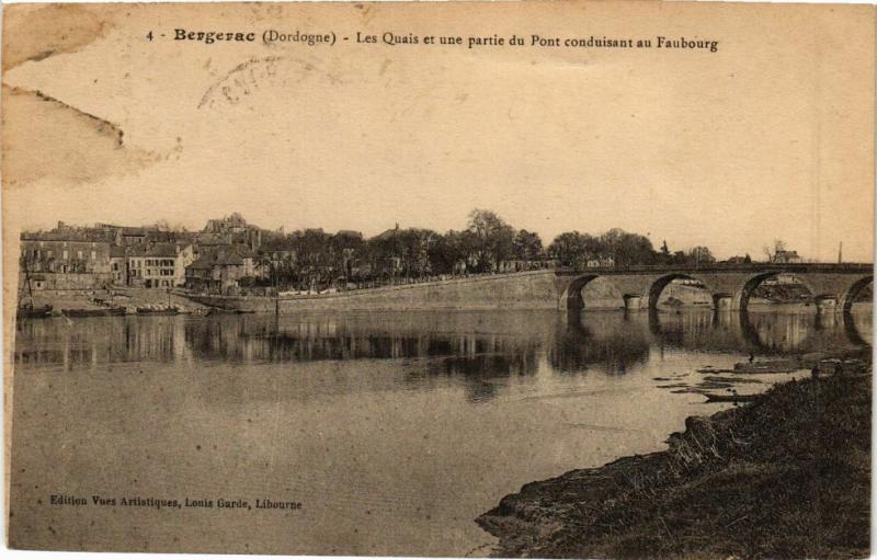 CPA BERGERAC-Les Quais et une partie du Pont conduisant au Faubourg (232737)