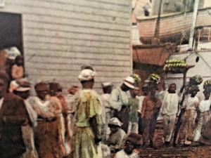 Postcard Loading a Steamer with Bananas in Kingston, Jamaica.  Z9