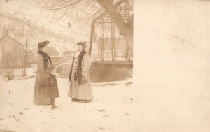 Vintage Postcard RPPC Two Woman with Little Boy in Winter Scene Photo