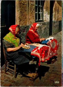 Belgium Brussel Lace Makers At Work In Traditional Costume