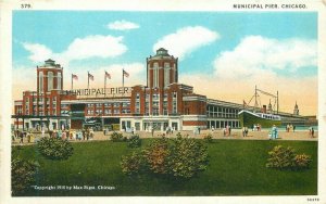 Illinois Chicago Municipal Pier Rigot roadside Teich Postcard 22-4677