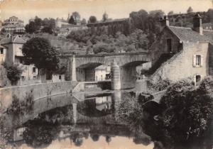 BR49403 Avallon cousin le pont     France