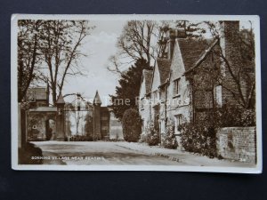 Berkshire SONNING VILLAGE near Readingc1950's RP Postcard