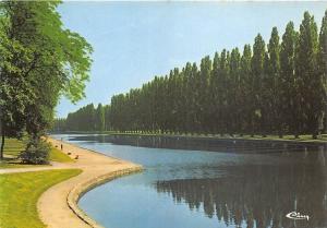 BR22512 Le Grand Canal Sceaux france