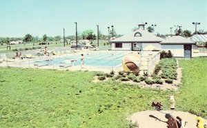 Pool at Camping Area, Kentucky Horse Park - Lexington, Kentucky Postcard