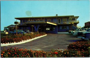 Blue Water Motel, South Shore Drive Bass River MA Cape Cod Vintage Postcard L35