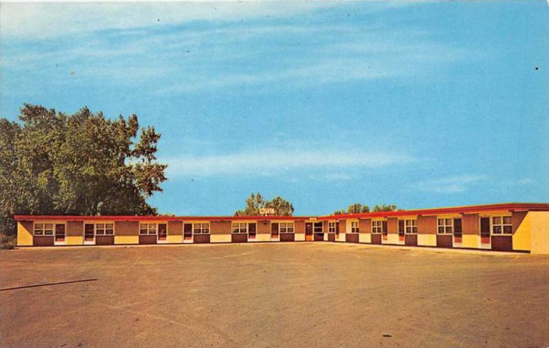 North Dakota  Minot    Hillcrest Motel