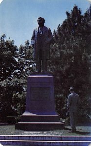 Statue of Mark Twain Unused 