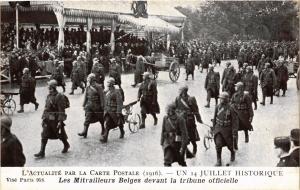 CPA PARIS Un 14 Juillet Historique Les Mitrailleurs Belges (218814)