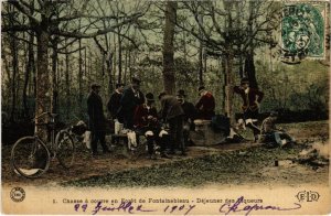 CPA Fontainebleau Dejeuner des Piqueurs FRANCE (1289993)