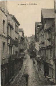 CPA LISIEUX - Vieille Rue (140879)