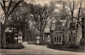 East Lodge, Wellesley College, Wellesley MA Vintage Postcard T45